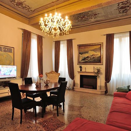 Anna'S House Apartman Modena Kültér fotó